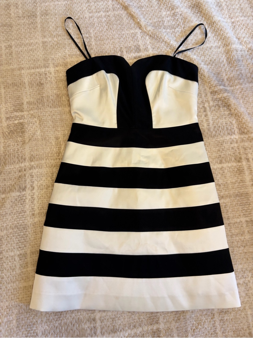 Laundry by Shelli Segal Black White Striped Cocktail Dress Size 6